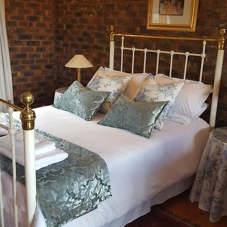 Clarens Cottages Екстериор снимка