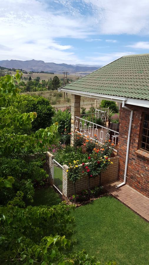 Clarens Cottages Екстериор снимка