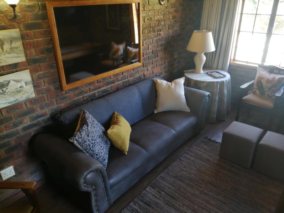 Clarens Cottages Екстериор снимка