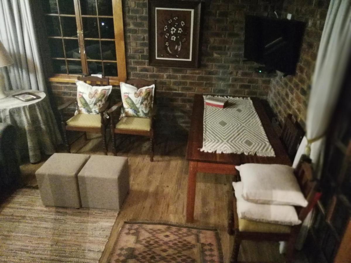 Clarens Cottages Екстериор снимка