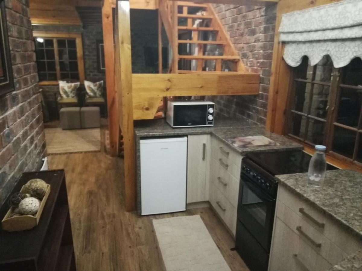 Clarens Cottages Екстериор снимка