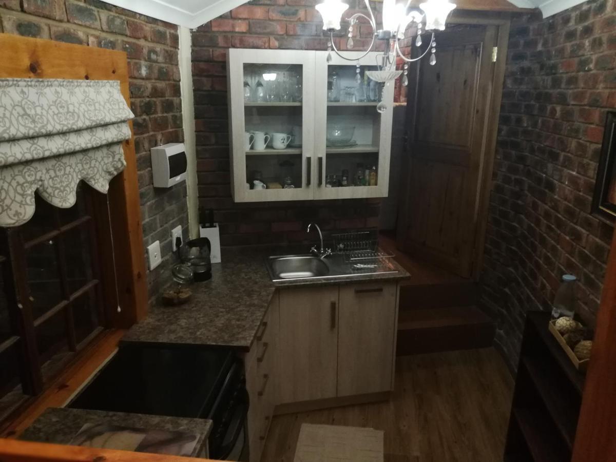 Clarens Cottages Екстериор снимка