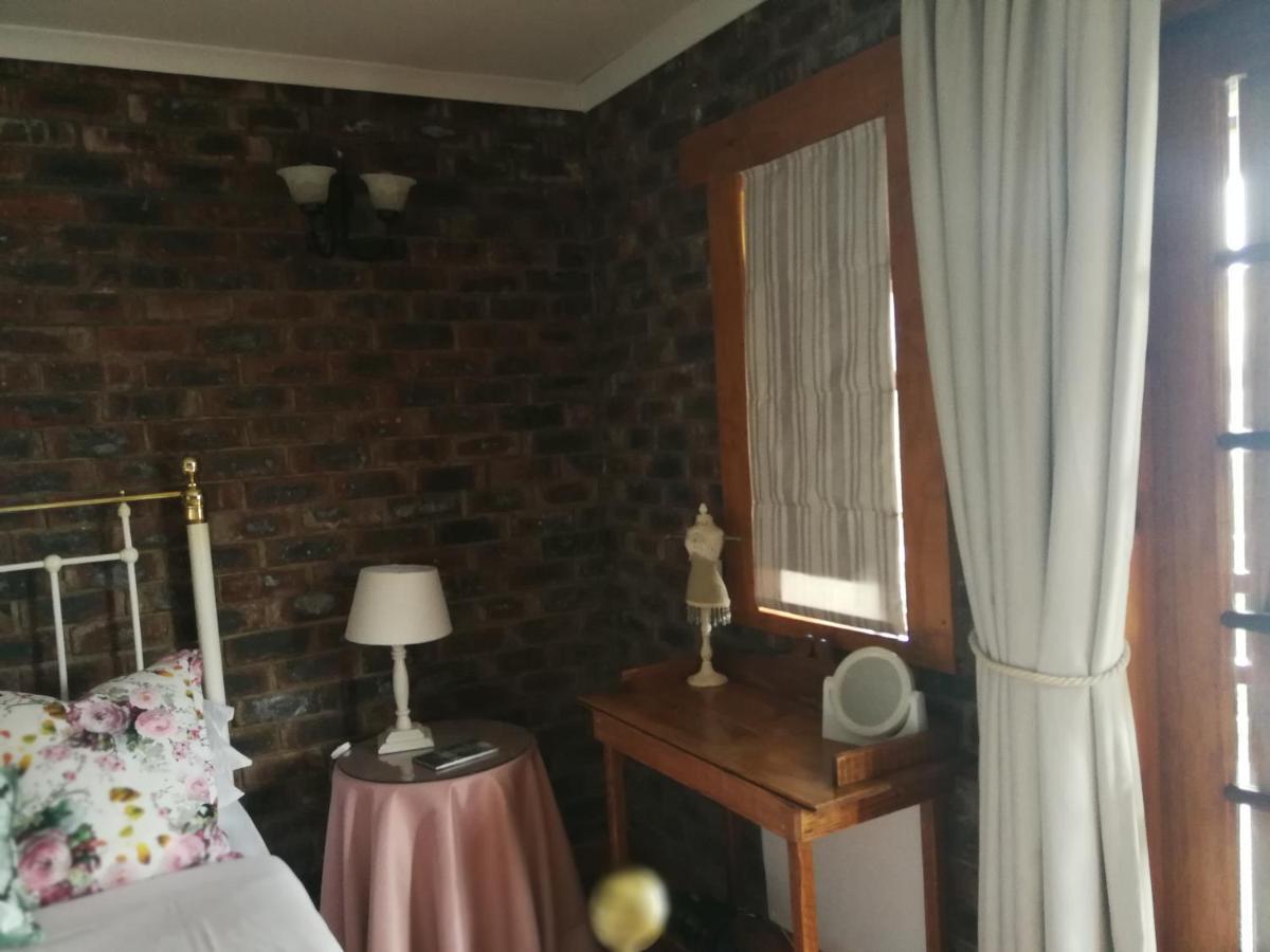 Clarens Cottages Екстериор снимка